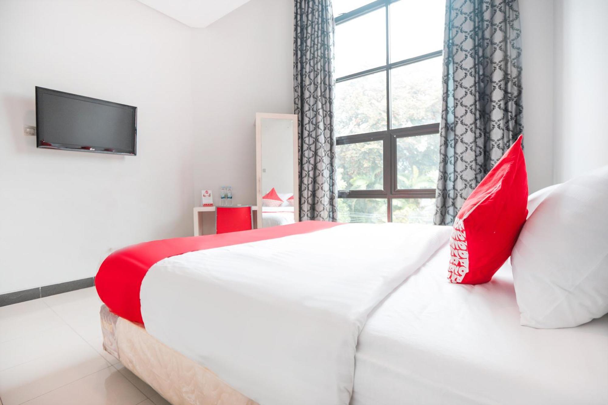 Oyo 148 Cempaka Place Homestay Cakarta Dış mekan fotoğraf